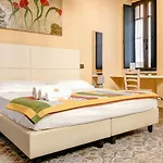 B&B Lavinia 4*