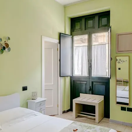 Lavinia Bed and Breakfast 4*