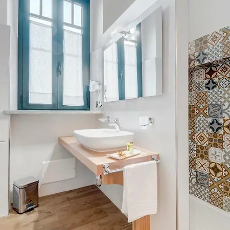 Frühstückspension Lavinia